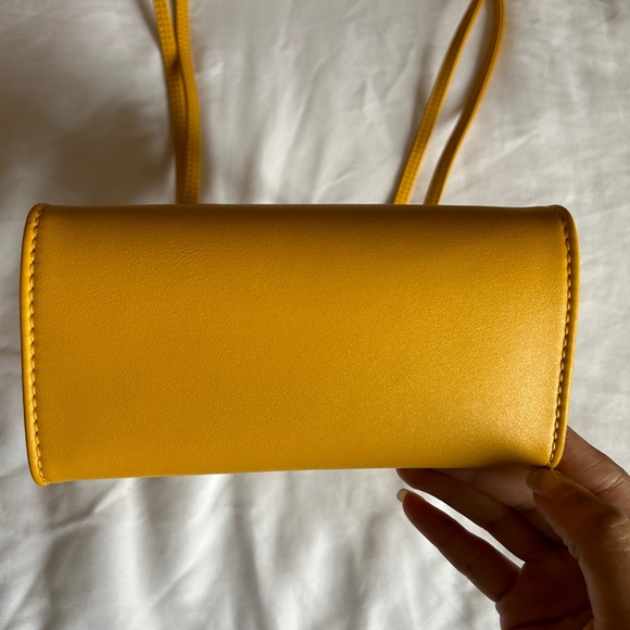 YELLOW SMALL TELFAR - Picture 9 of 10